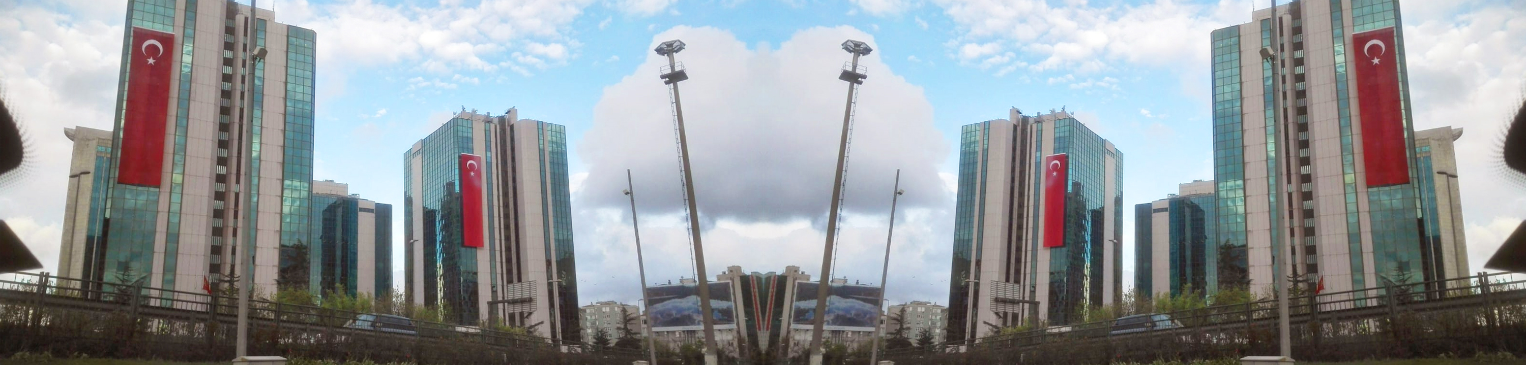 Kutusuz Otomatik Motorlu Bayrak Atatürk Poster Afiş